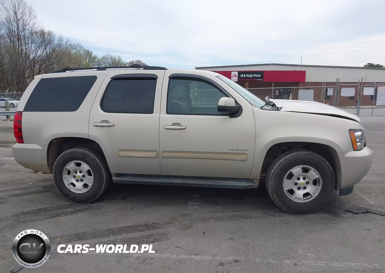 2011 Chevrolet Tahoe Ls VIN:1GNSCAE07BR196197 - 13