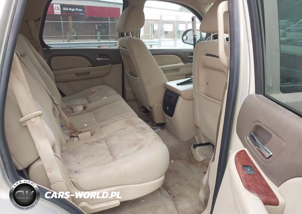 2011 Chevrolet Tahoe Ls VIN:1GNSCAE07BR196197 - 8