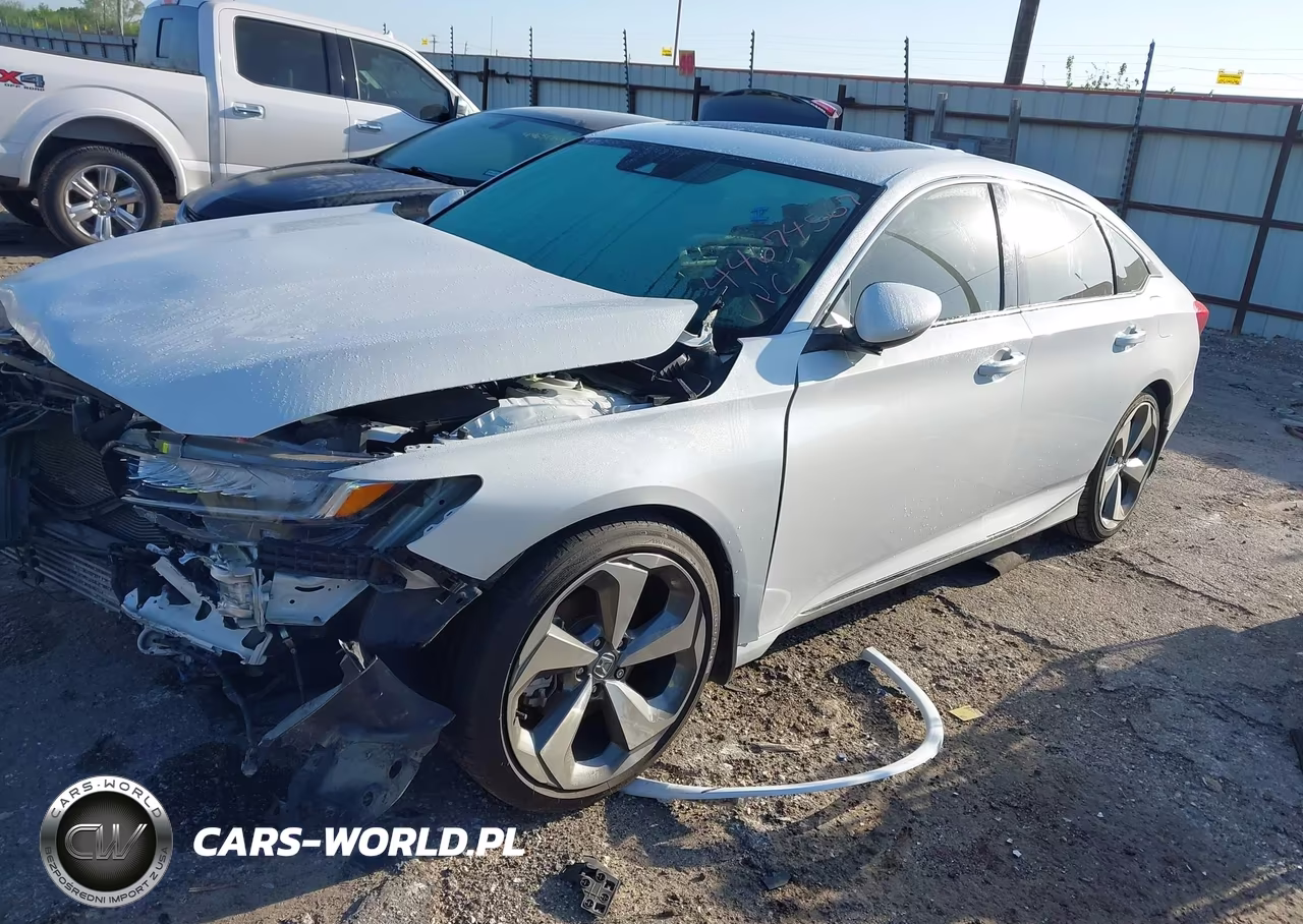 2018 Honda Accord Touring VIN:1HGCV1F95JA108542 - 2