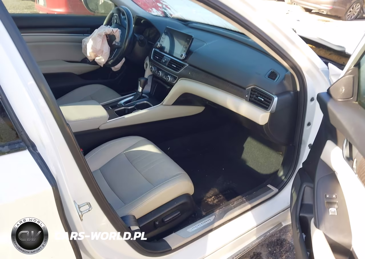 2018 Honda Accord Touring VIN:1HGCV1F95JA108542 - 5