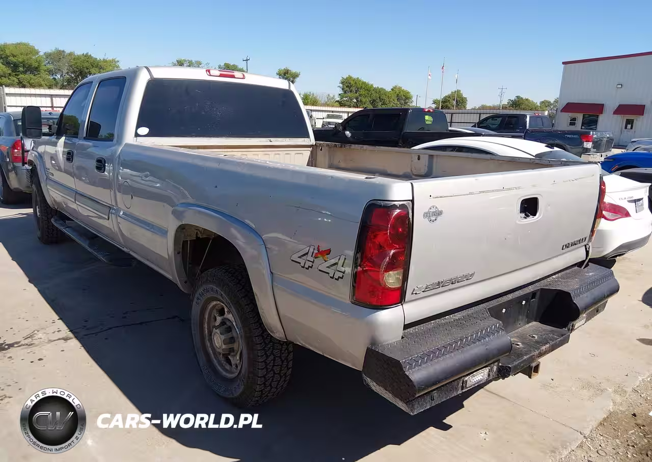 2005 Chevrolet Silverado 2500Hd Ls VIN:1GCHK23265F850662 - 3