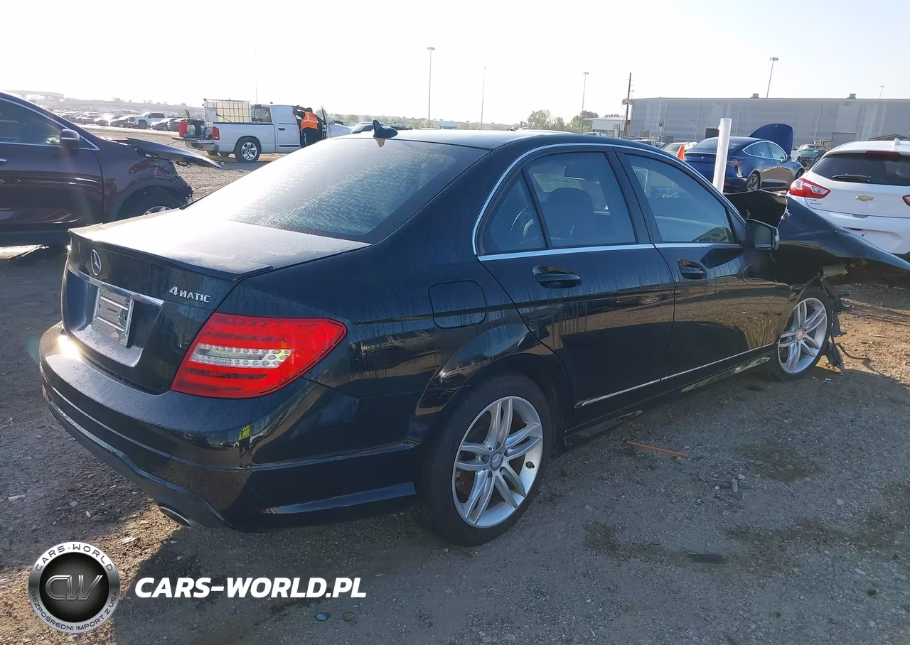 2014 Mercedes-Benz C 300 Sport 4Matic VIN:WDDGF8AB9ER321166 - 4