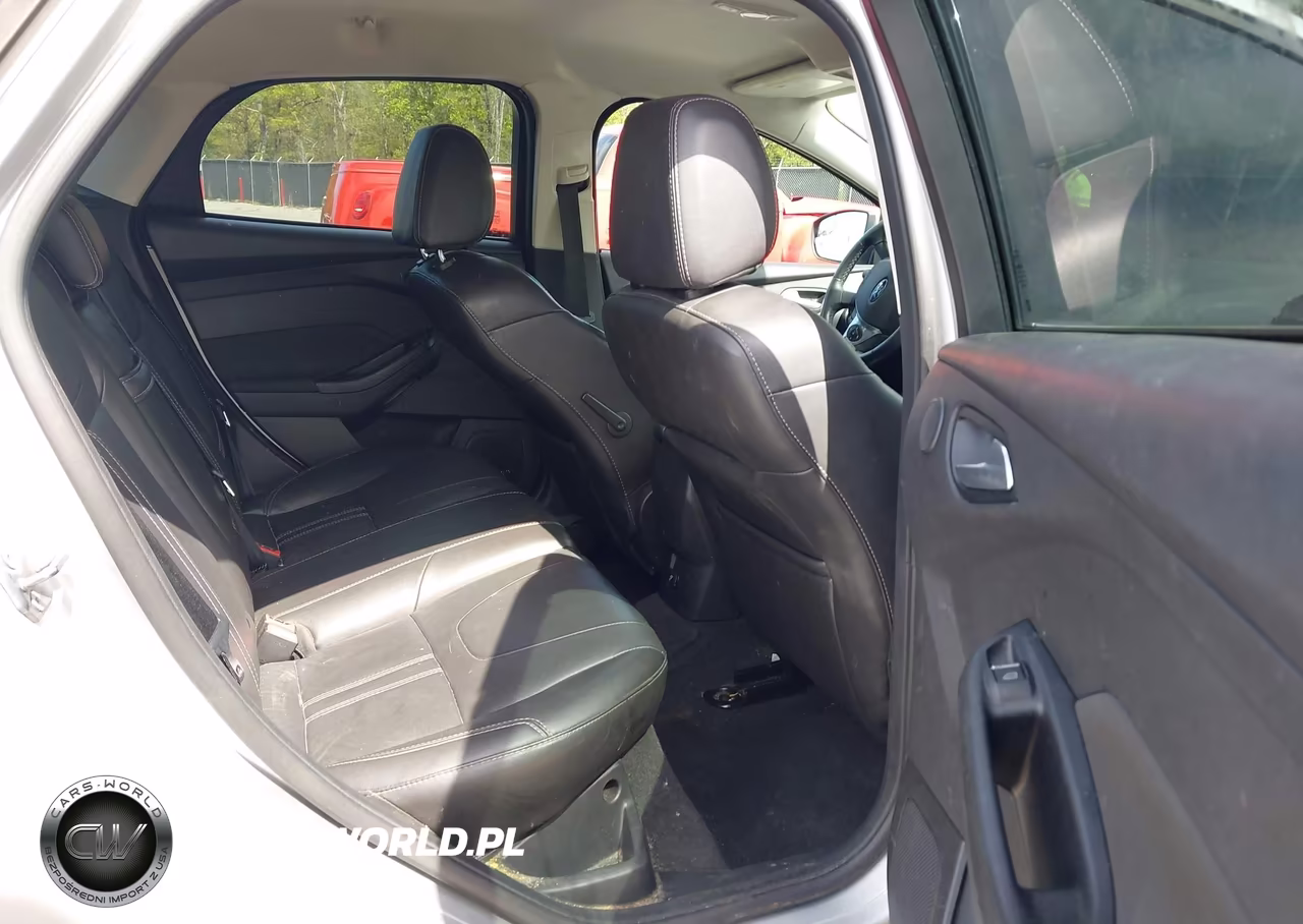 2013 Ford Focus Titanium VIN:1FADP3N2XDL179988 - 8