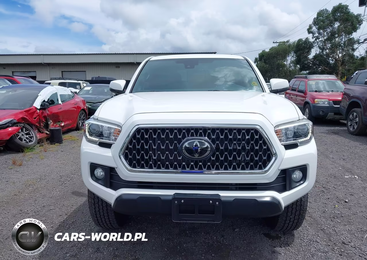 2018 Toyota Tacoma Sr5 V6 VIN:3TMAZ5CN5JM061888 - 12