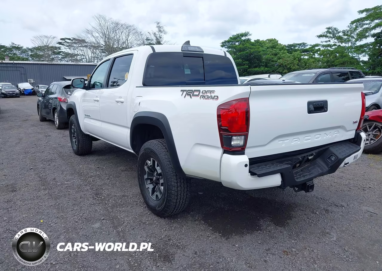 2018 Toyota Tacoma Sr5 V6 VIN:3TMAZ5CN5JM061888 - 3
