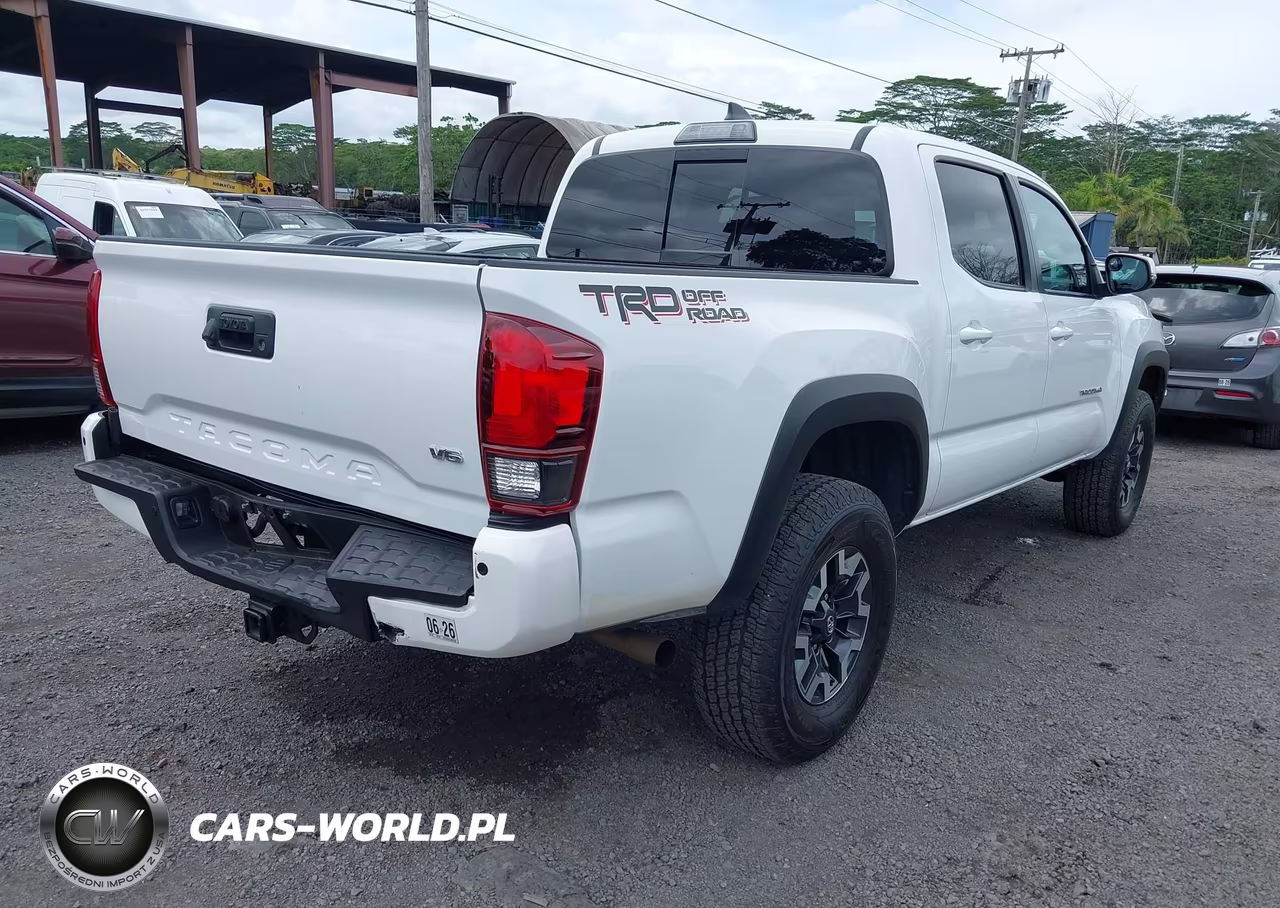 2018 Toyota Tacoma Sr5 V6 VIN:3TMAZ5CN5JM061888 - 4