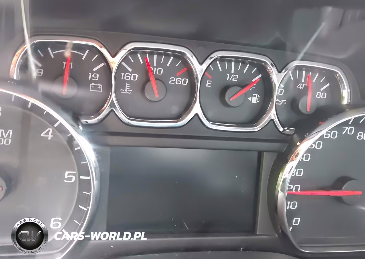 2015 Chevrolet Tahoe Ls VIN:1GNSCAKC5FR130817 - 16
