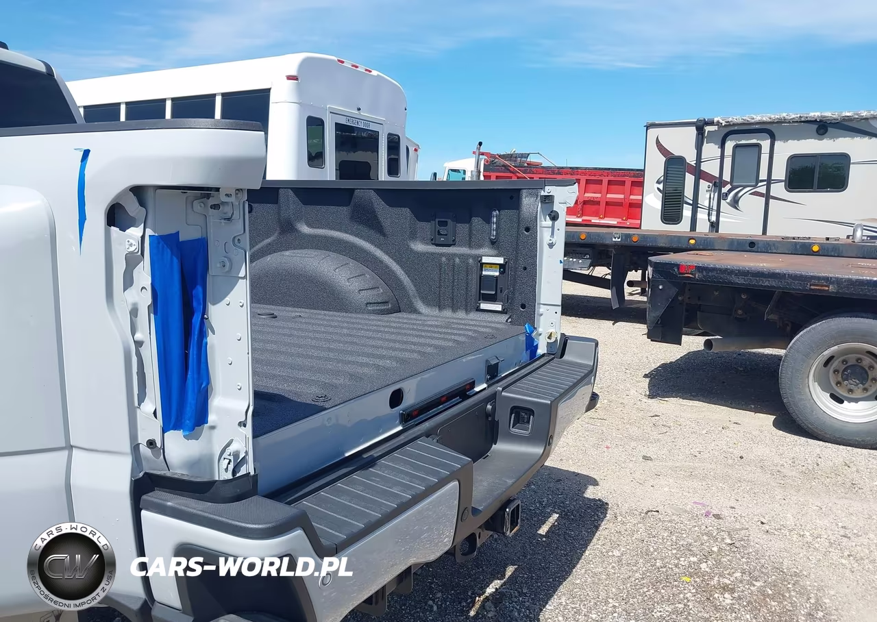 2026 Ford F-350 Platinum VIN:1FT8W3DM2TEC53814 - 11