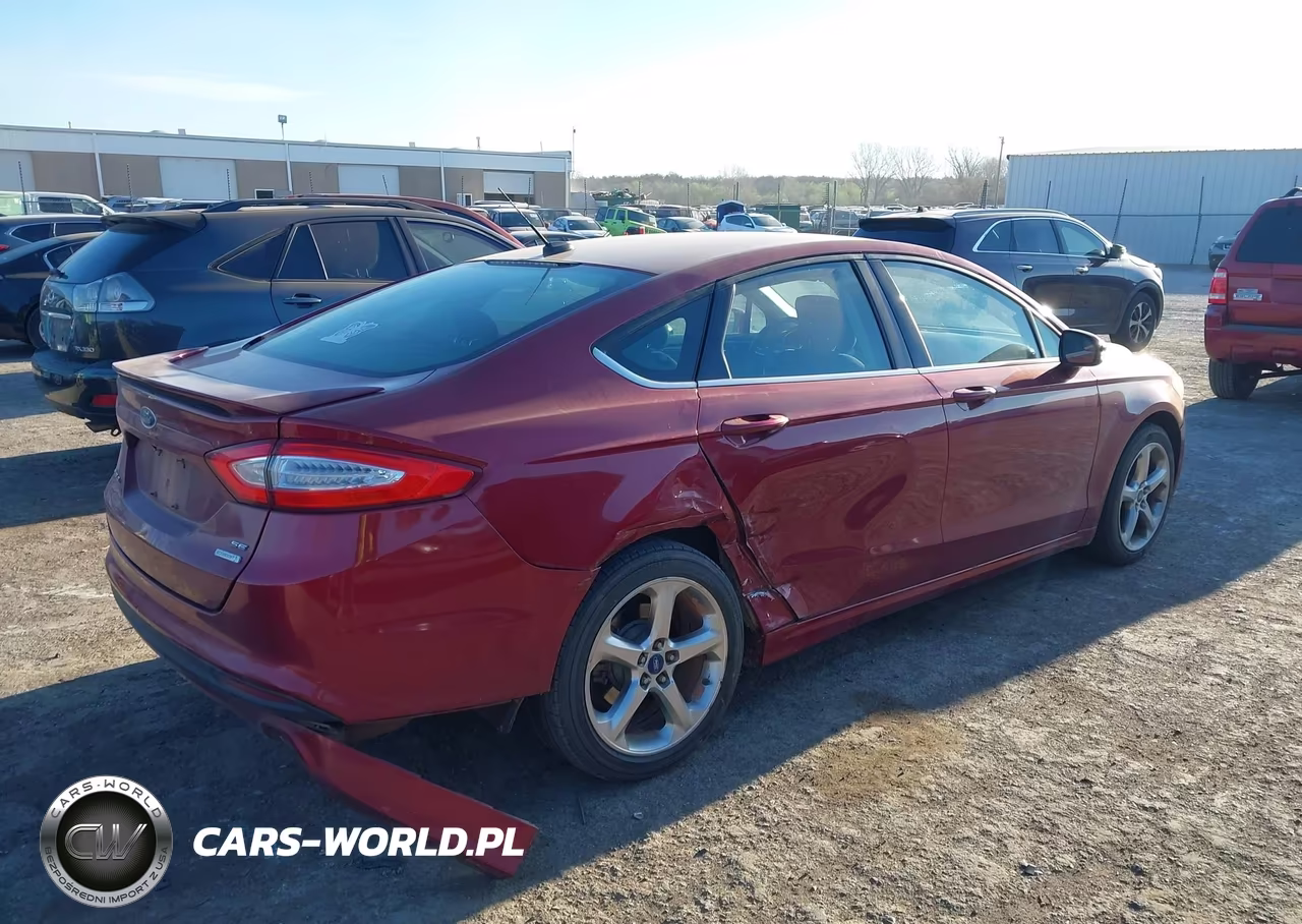 2013 Ford Fusion Se VIN:3FA6P0HR4DR260387 - 4