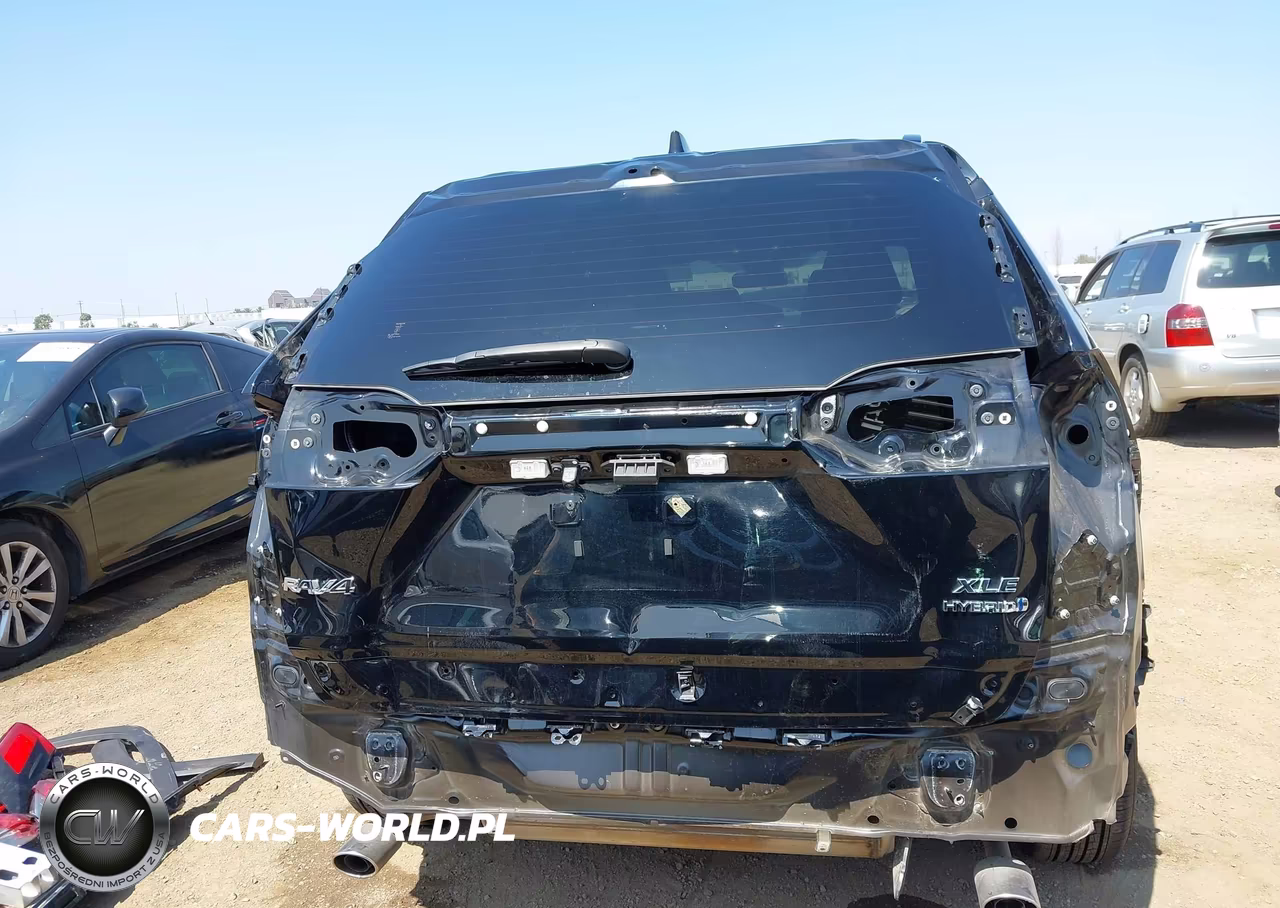 2024 Toyota Rav4 Hybrid Xle VIN:JTMRWRFV5RD228188 - 17