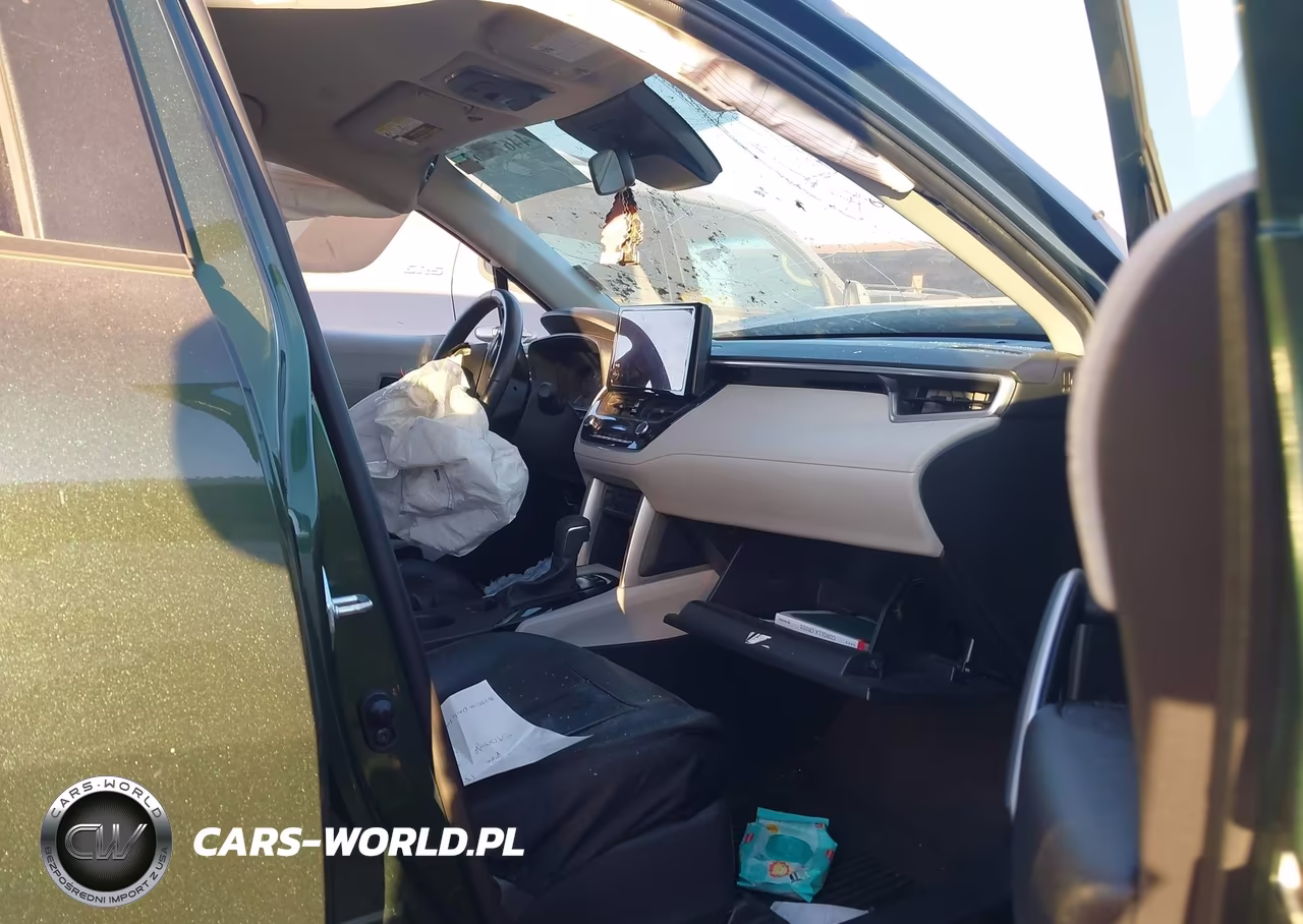 2023 Toyota Corolla Cross Le VIN:7MUCAAAG8PV068765 - 5