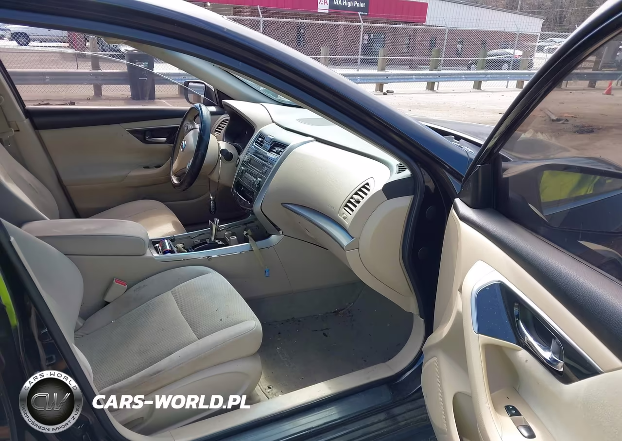 2014 Nissan Altima 2.5 S VIN:1N4AL3AP9EC178901 - 5