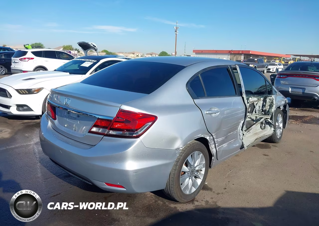 2014 Honda Civic Lx VIN:19XFB2F56EE016236 - 4