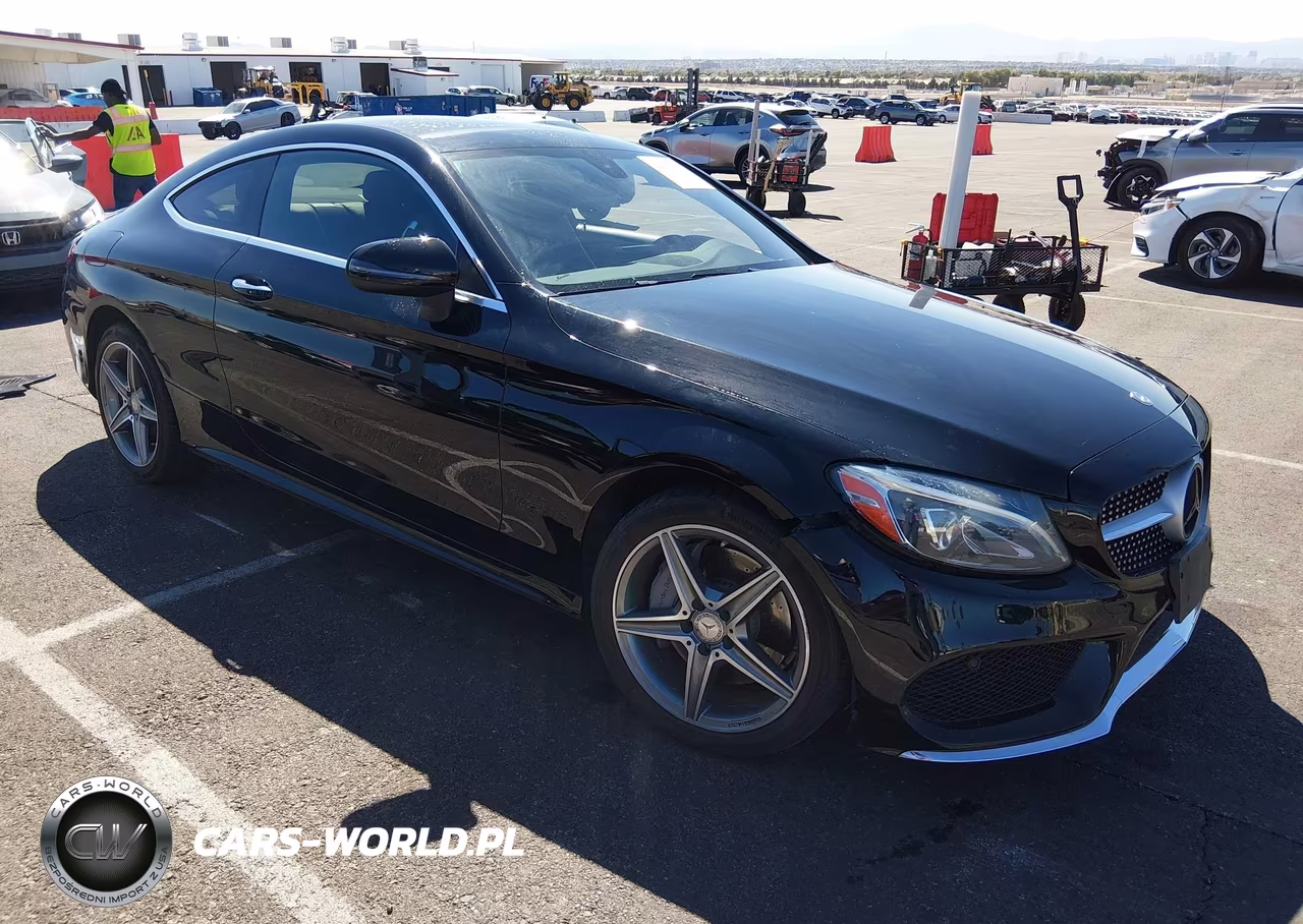 2017 Mercedes-Benz C 300 – zdjęcie 1 z 16