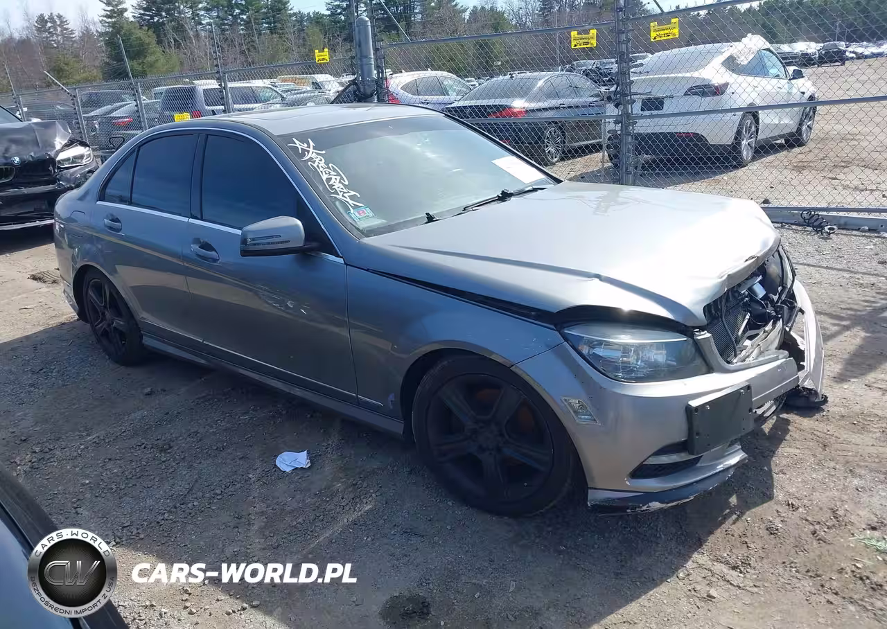 2011 Mercedes-Benz C 300 Luxury 4Matic-Sport 4Matic