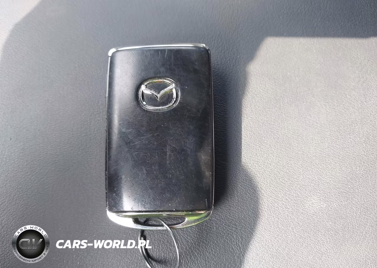 2020 Mazda Mazda3 Premium Package VIN:JM1BPBNM7L1156479 - 11