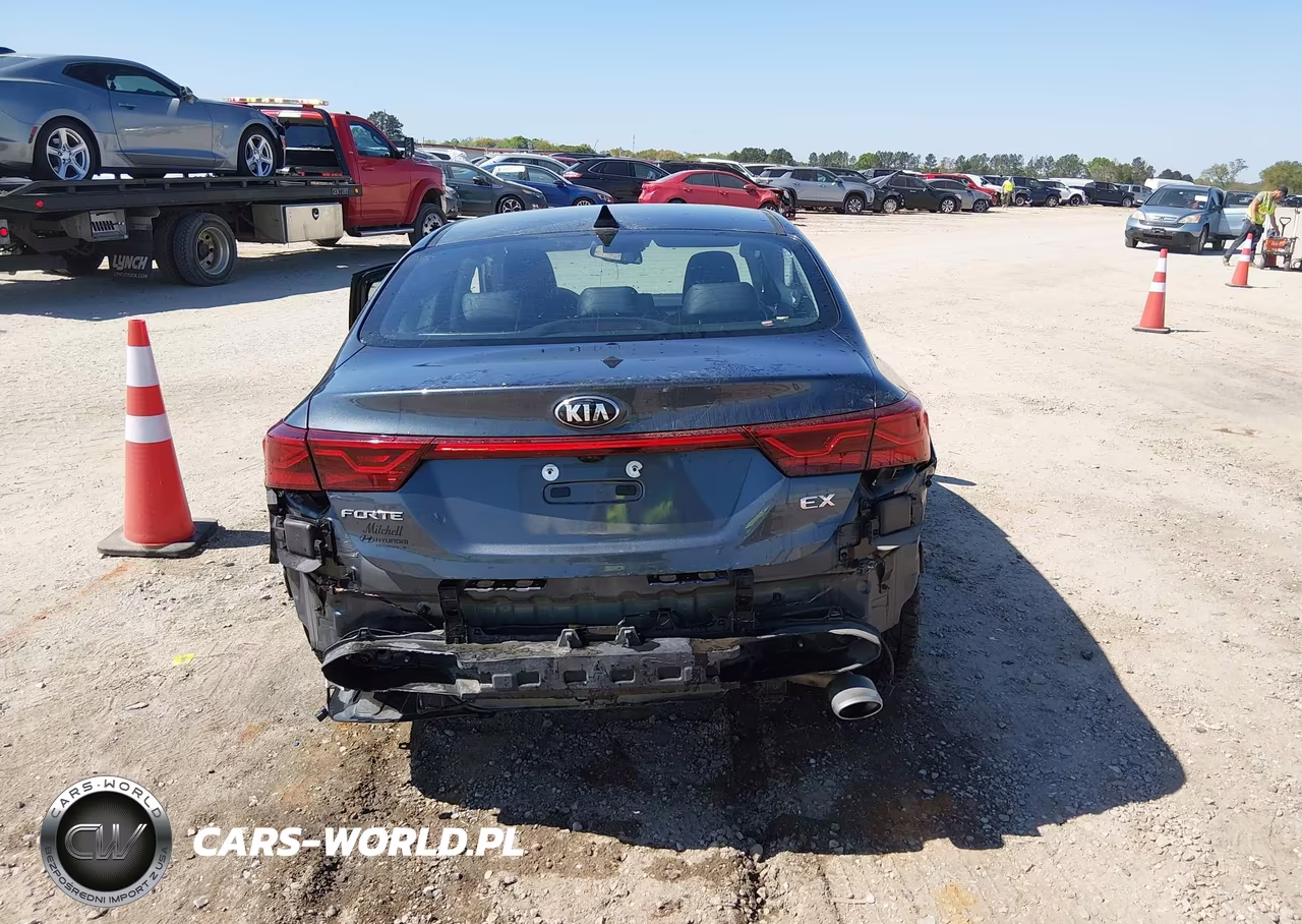 2021 Kia Forte Ex VIN:3KPF54ADXME282813 - 17