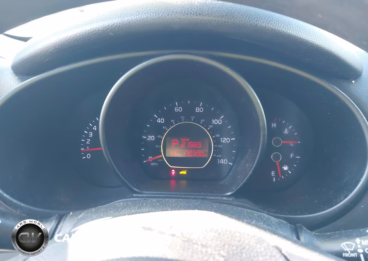 2016 Kia Soul + VIN:KNDJP3A54G7862814 - 7