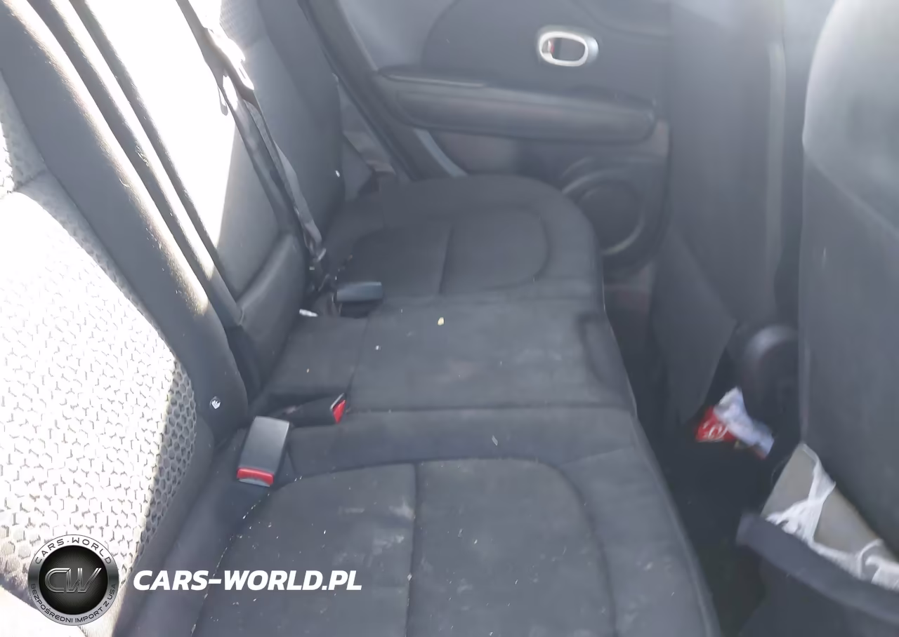 2016 Kia Soul + VIN:KNDJP3A54G7862814 - 8