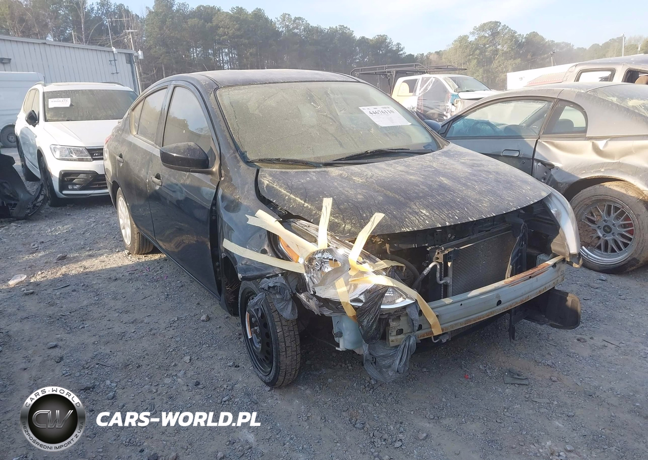 2019 Nissan Versa 1.6 S+