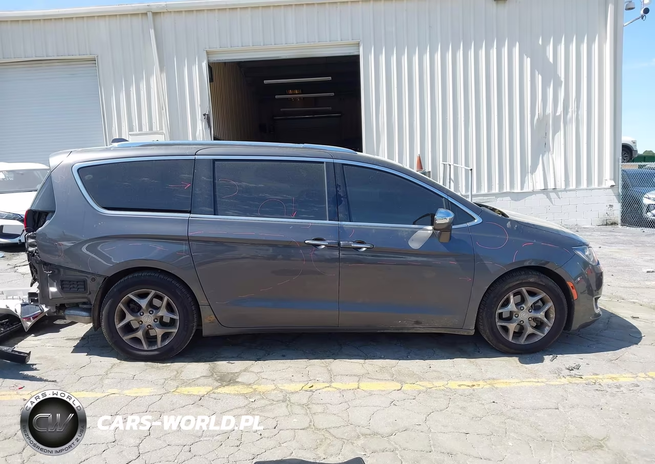 2017 Chrysler Pacifica Limited VIN:2C4RC1GG9HR734953 - 14