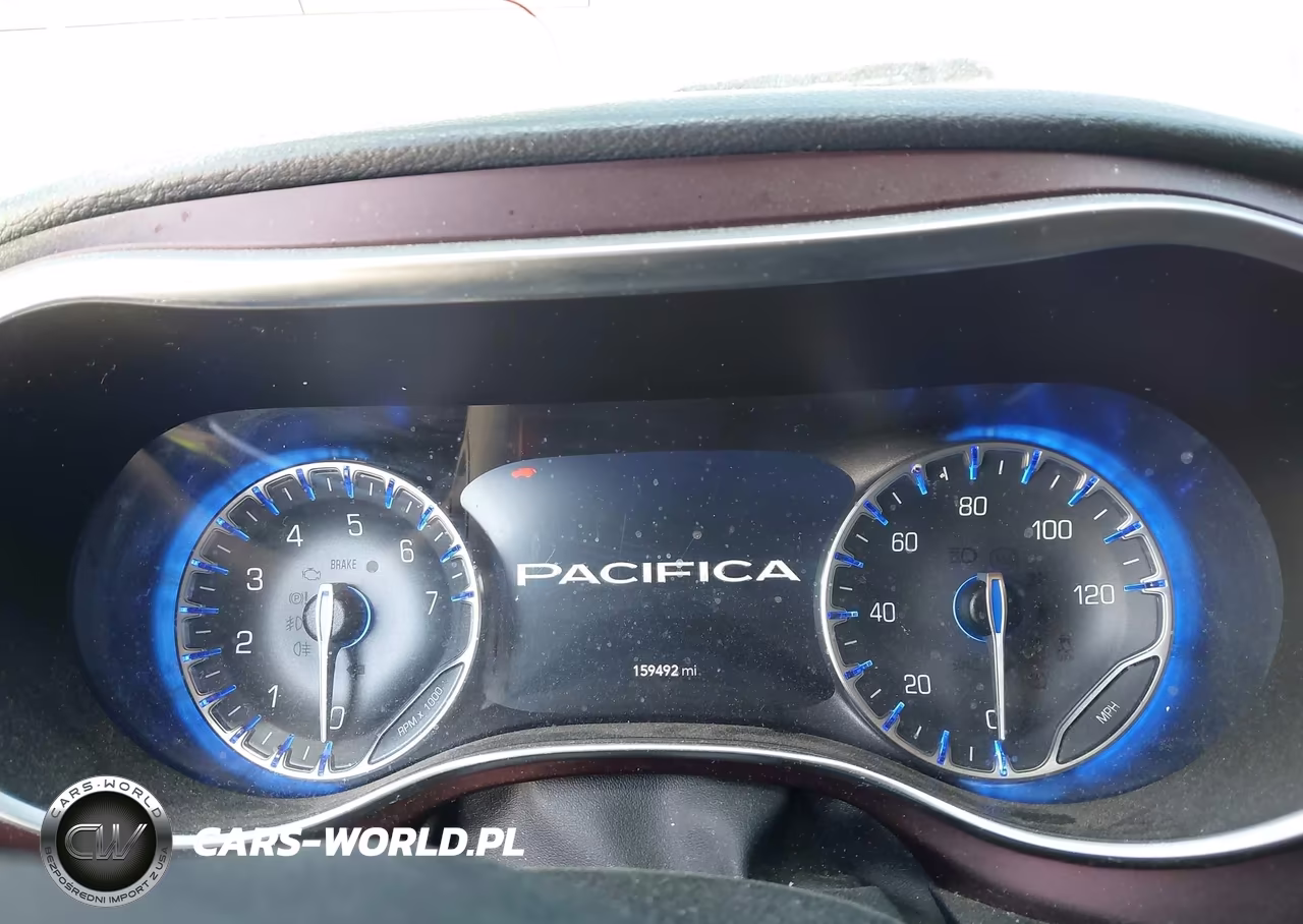 2017 Chrysler Pacifica Limited VIN:2C4RC1GG9HR734953 - 7