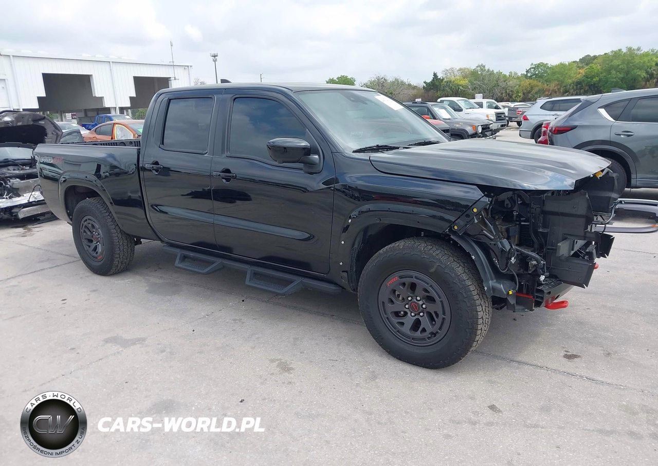 2025 Nissan Frontier Long Bed Pro-4X 4X4