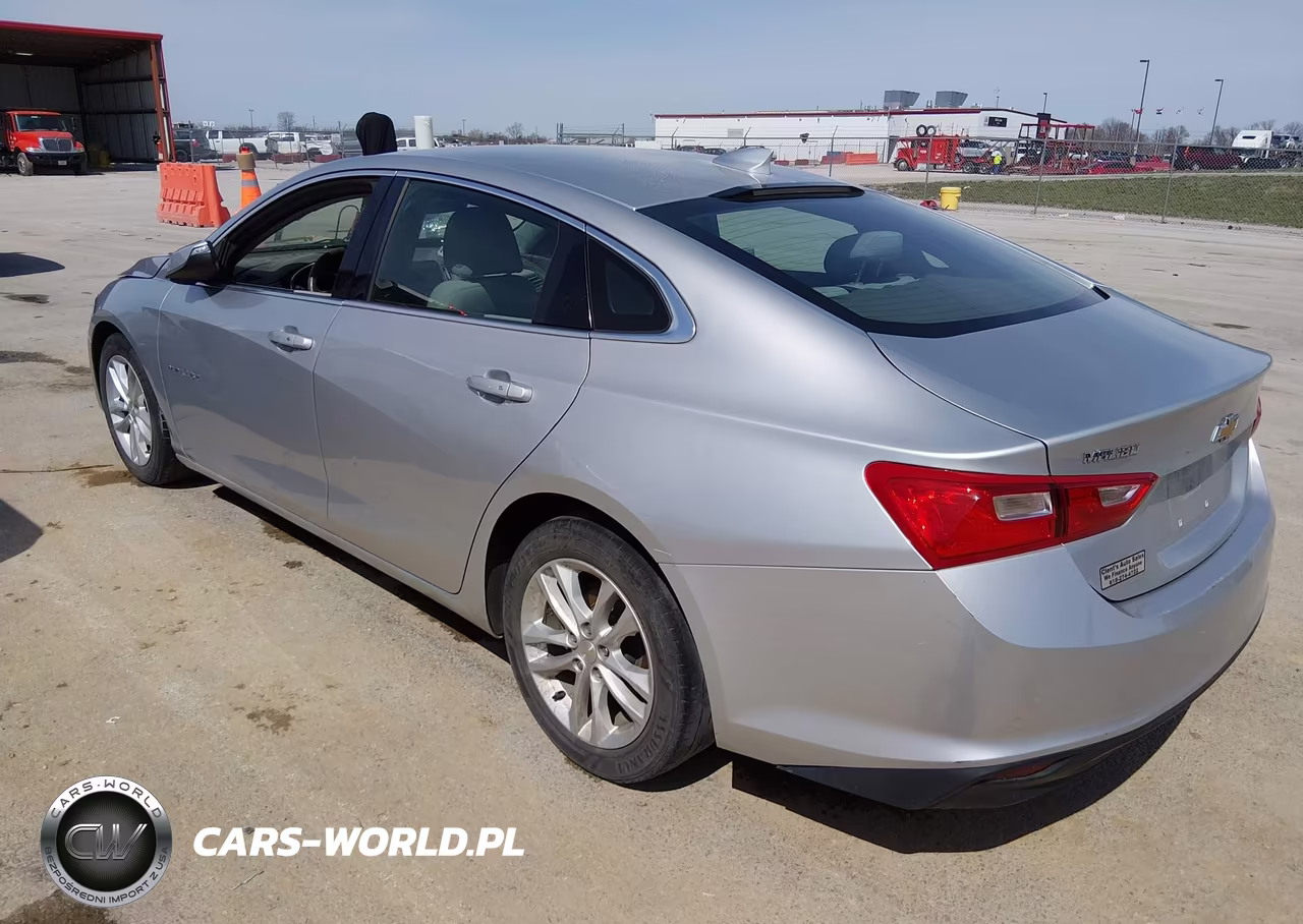 2018 Chevrolet Malibu Lt VIN:1G1ZD5ST3JF165712 - 3