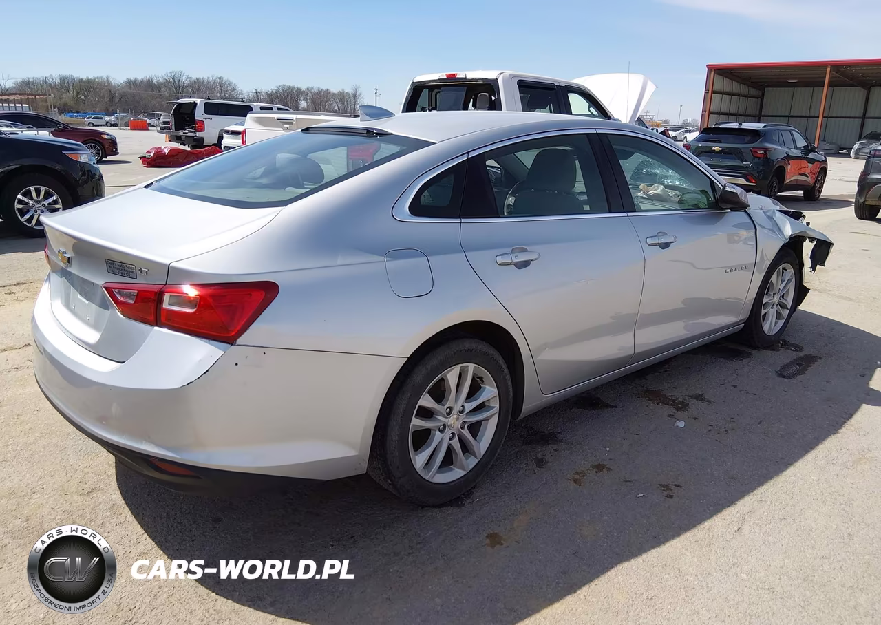 2018 Chevrolet Malibu Lt VIN:1G1ZD5ST3JF165712 - 4