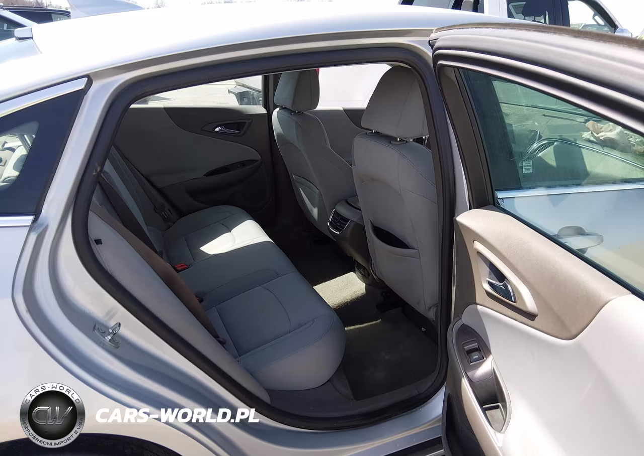 2018 Chevrolet Malibu Lt VIN:1G1ZD5ST3JF165712 - 8