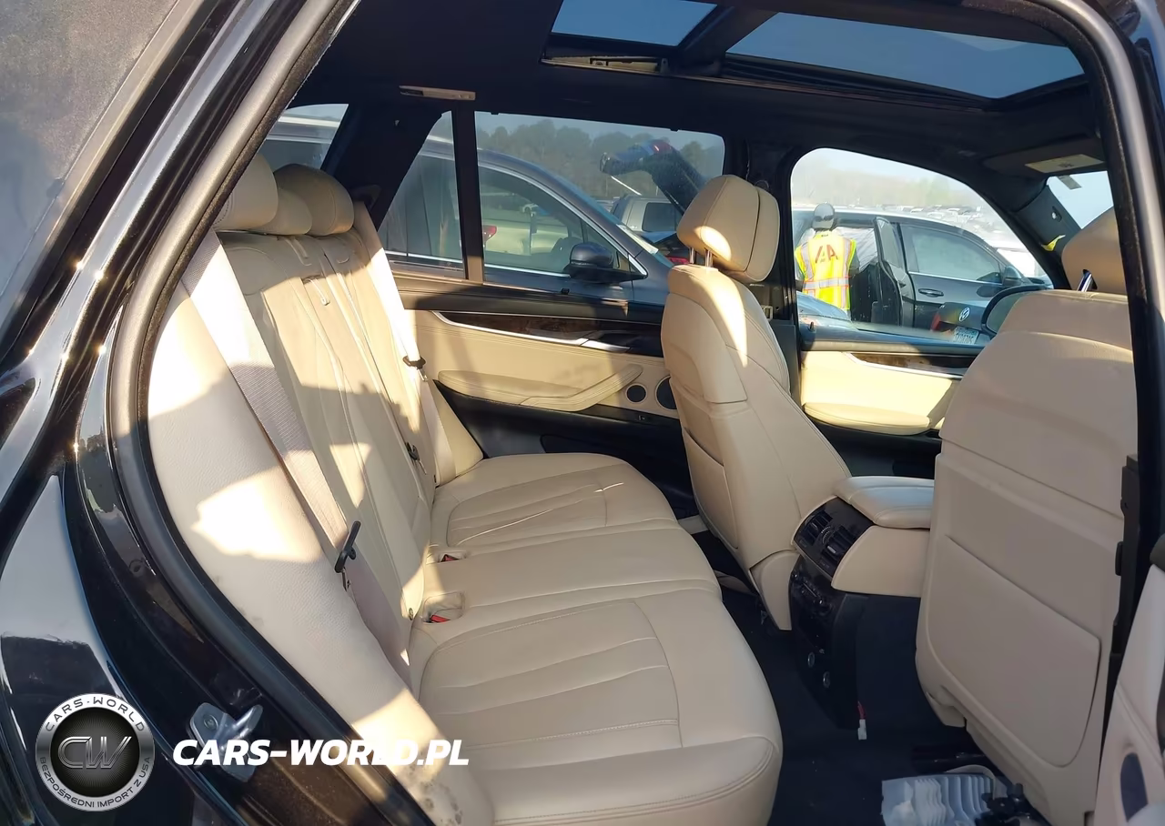 2017 BMW X5 xDrive50I VIN:5UXKR6C3XH0U14002 - 8