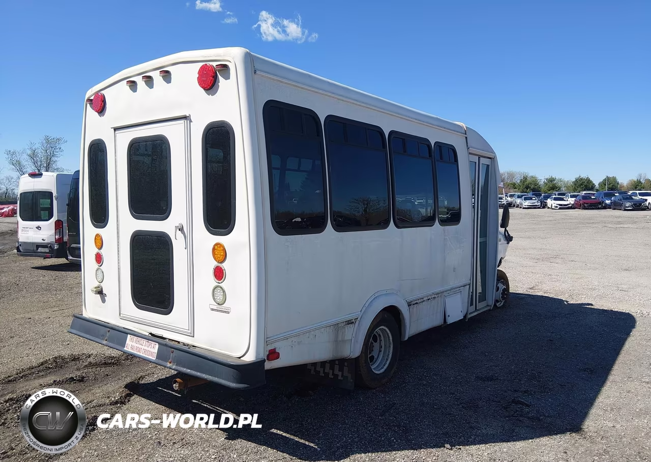 2010 Ford E-350 Cutaway VIN:1FDEE3FS0ADA17341 - 4