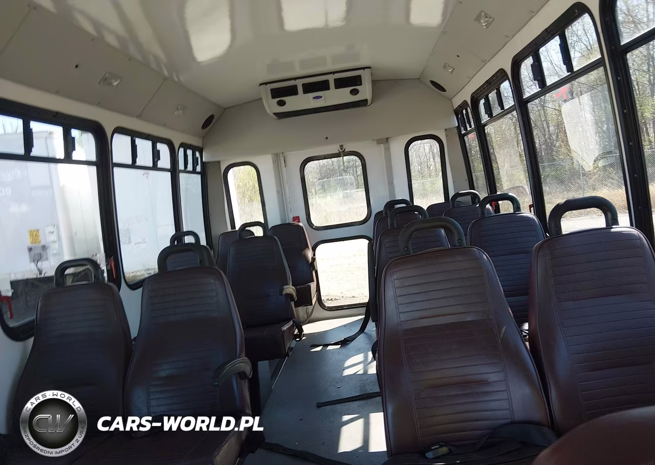 2010 Ford E-350 Cutaway VIN:1FDEE3FS0ADA17341 - 7