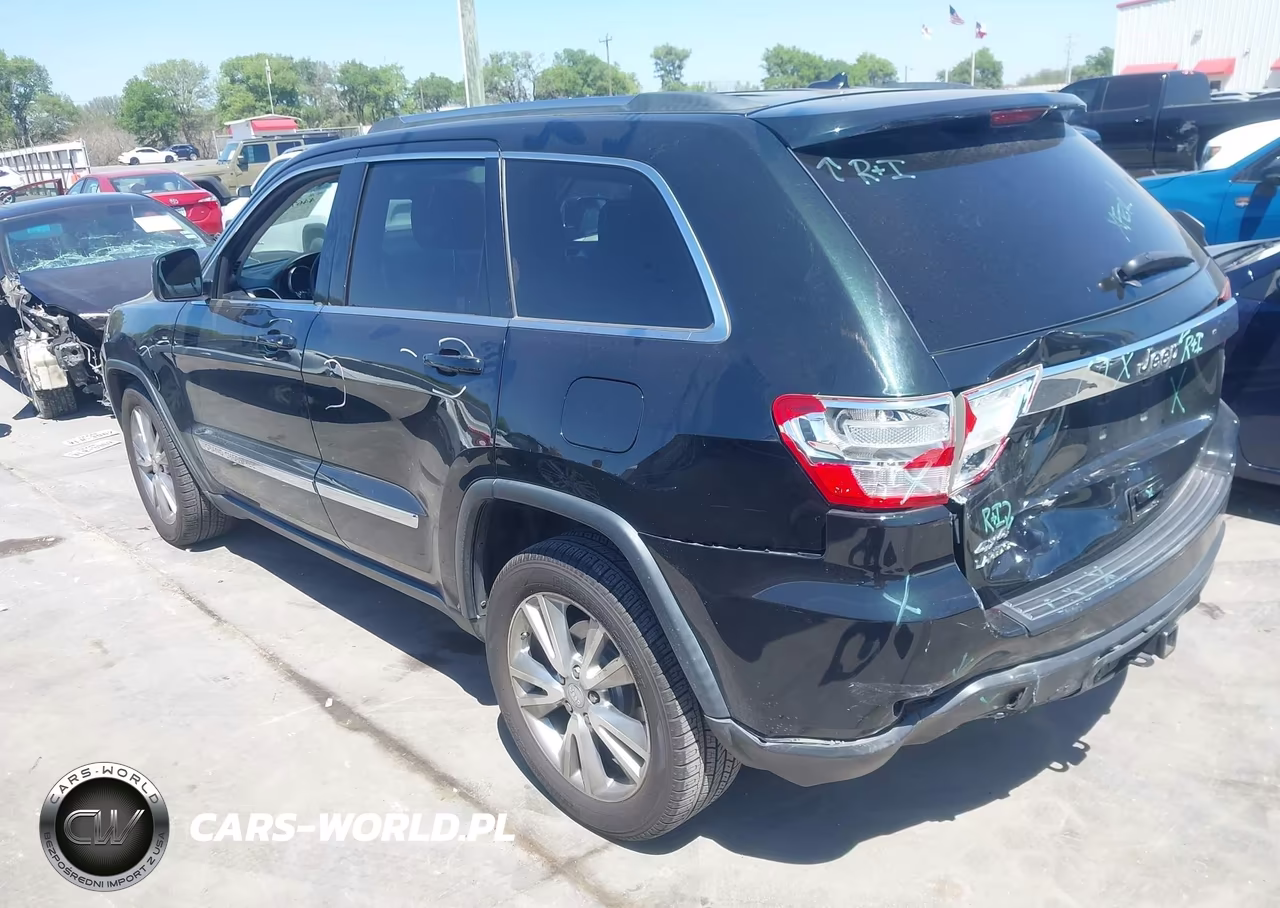 2013 Jeep Grand Cherokee Laredo VIN:1C4RJFAG0DC635212 - 3