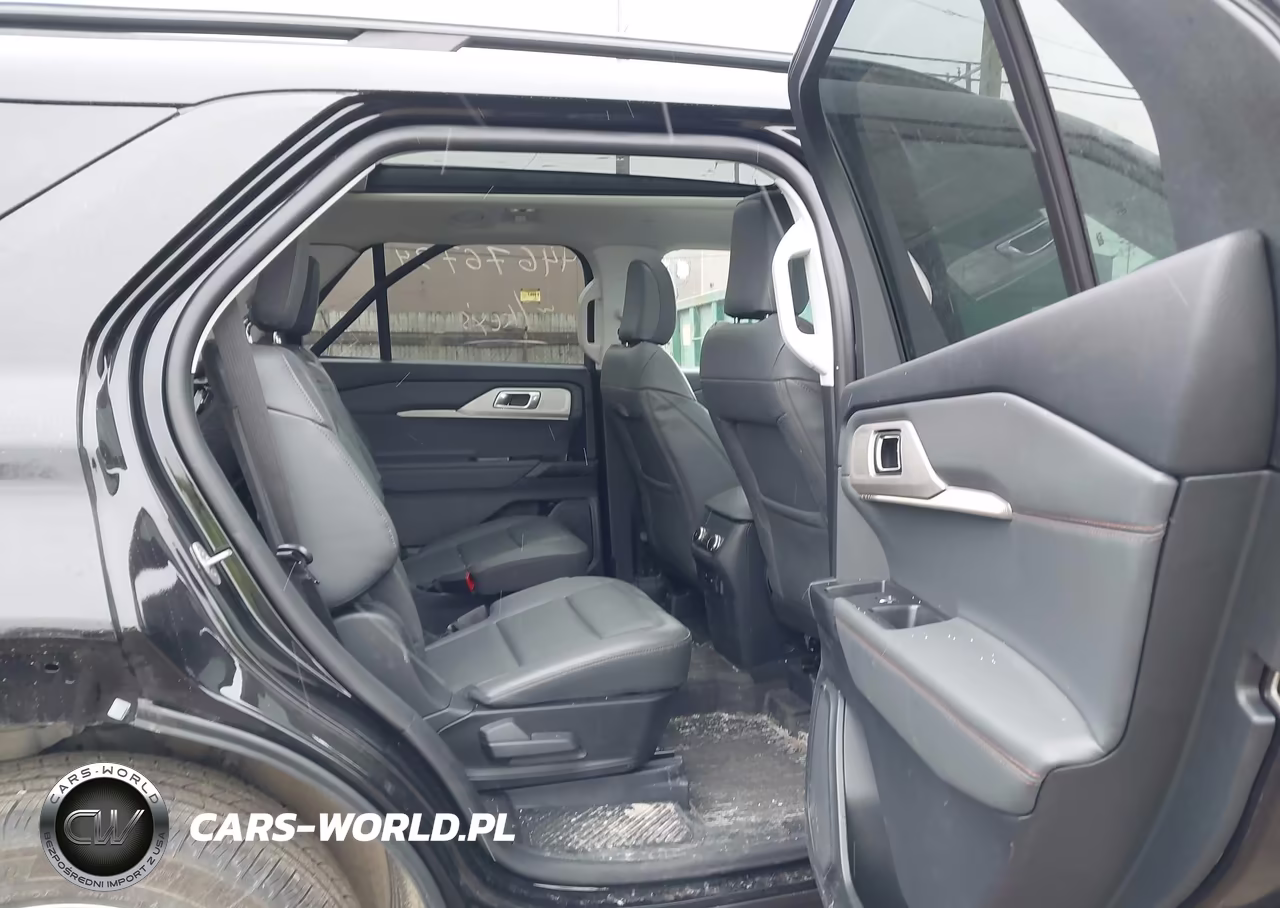 2026 Ford Explorer Active W-200A Pkg VIN:1FMUK8DHXTGA28762 - 8