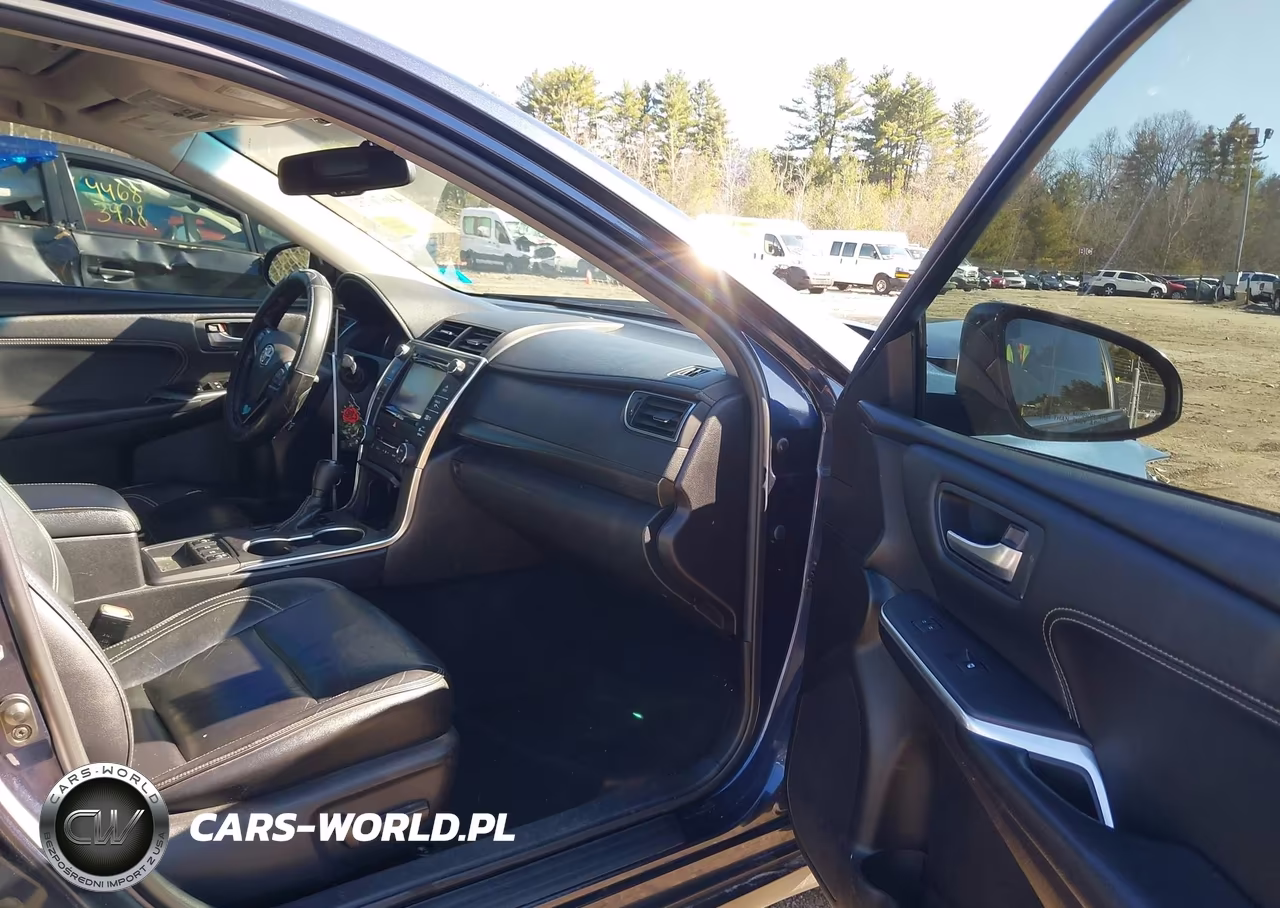 2016 Toyota Camry Hybrid Xle VIN:4T1BD1FK6GU194575 - 5