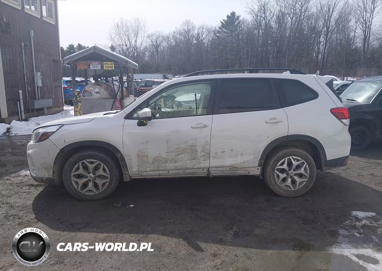 2020 Subaru Forester Premium VIN:JF2SKAGC4LH569708 - 13