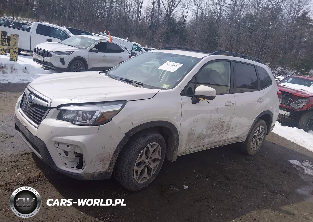 2020 Subaru Forester Premium VIN:JF2SKAGC4LH569708 - 2