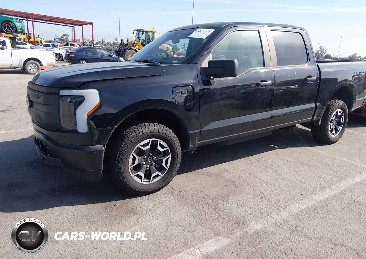 2023 Ford F-150 Lightning Pro VIN:1FT6W1EV4PWG11241 - 2