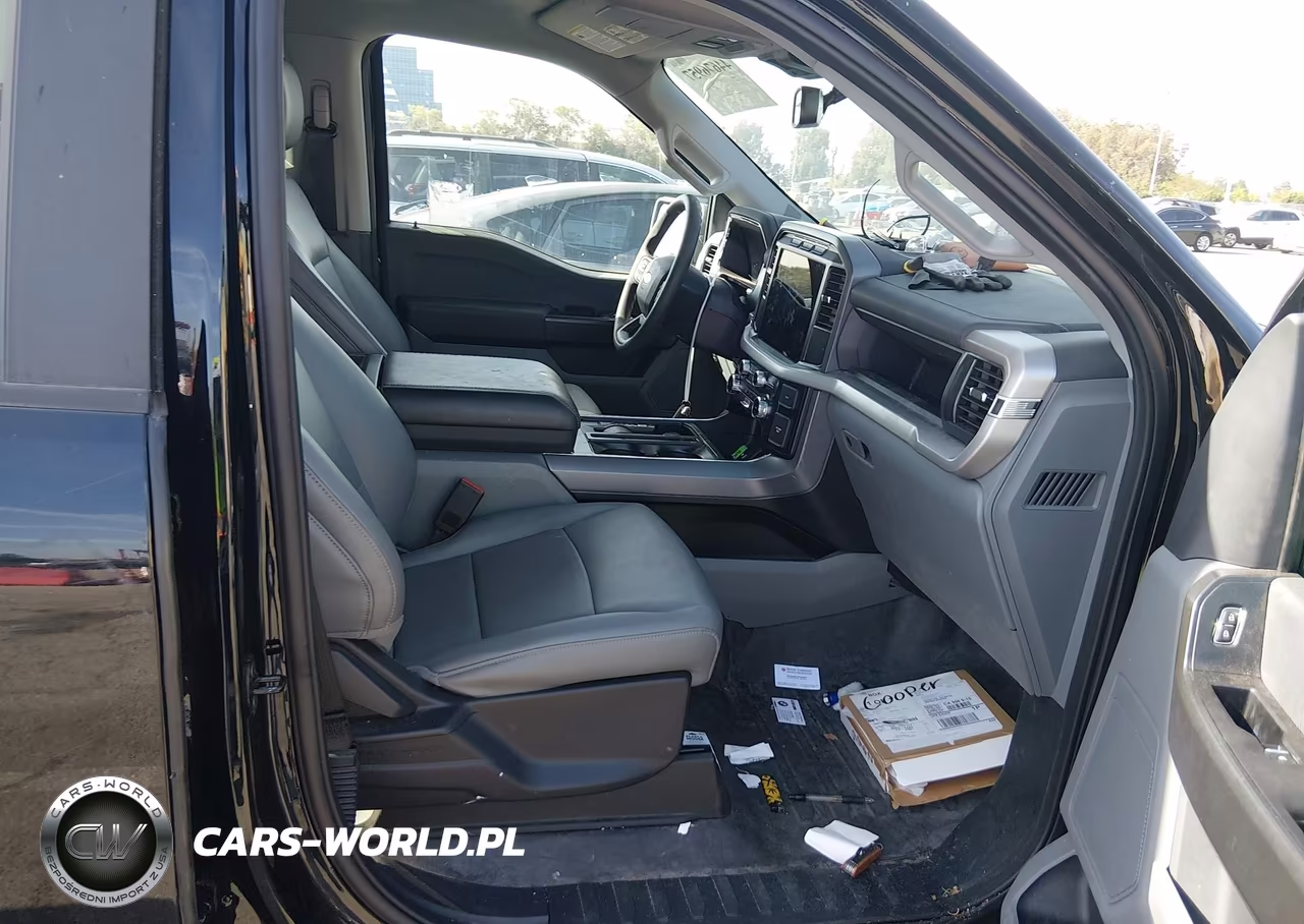 2023 Ford F-150 Lightning Pro VIN:1FT6W1EV4PWG11241 - 5