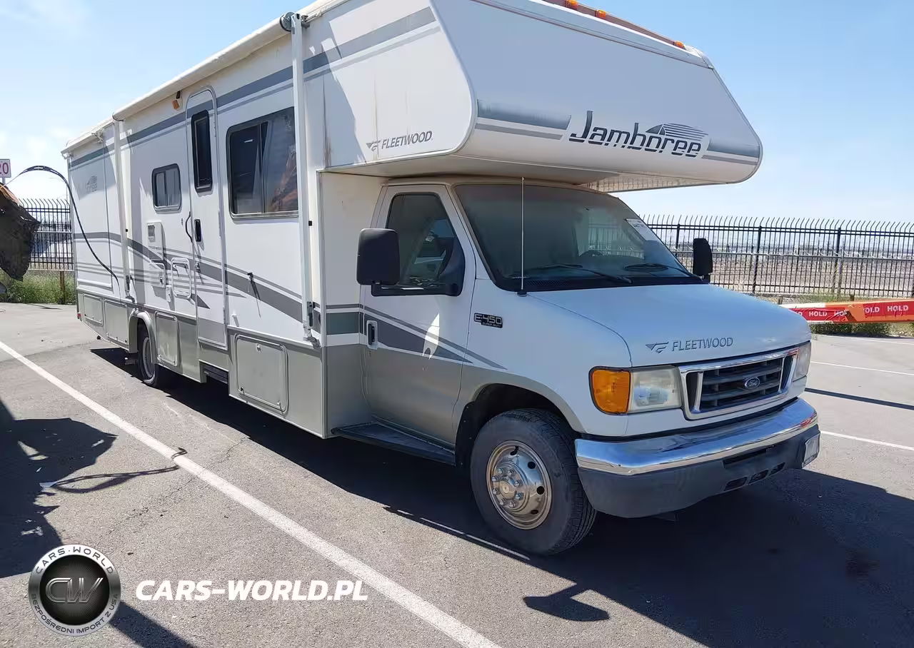 2005 Ford E-450 Cutaway Standard