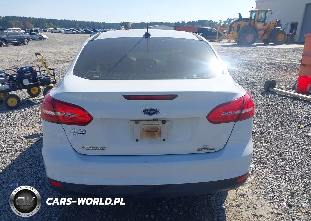 2015 Ford Focus Se VIN:1FADP3F26FL238262 - 16