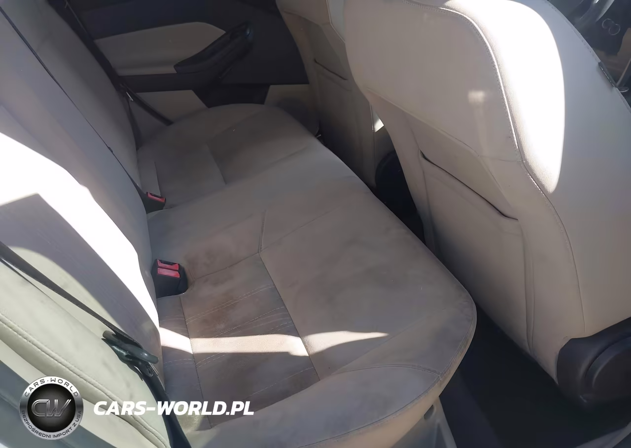 2015 Ford Focus Se VIN:1FADP3F26FL238262 - 8