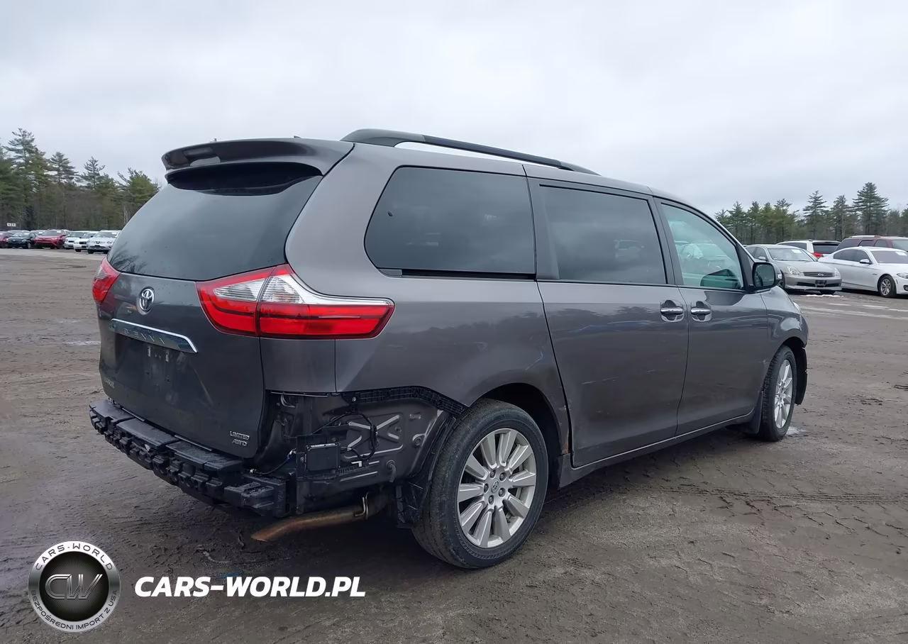 2017 Toyota Sienna Limited 7 Passenger VIN:5TDDZ3DC0HS155377 - 4
