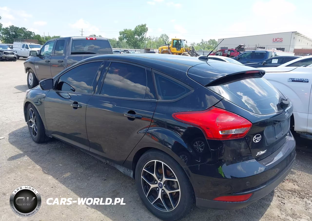 2017 Ford Focus Sel VIN:1FADP3M23HL241707 - 3