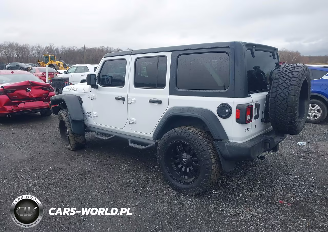 2018 Jeep Wrangler Unlimited Sport S 4X4 VIN:1C4HJXDG6JW136292 - 3