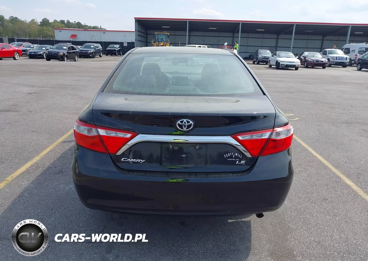 2017 Toyota Camry Le VIN:4T1BF1FK4HU794815 - 16