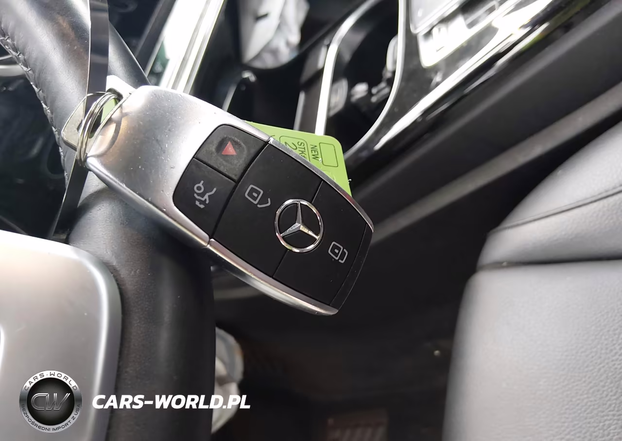 2020 Mercedes-Benz A 220 4Matic VIN:W1K3G4FB8LJ203022 - 11
