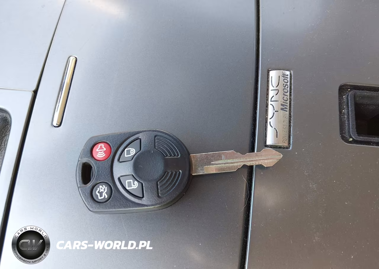 2011 Ford Taurus Limited VIN:1FAHP2FW2BG138922 - 11