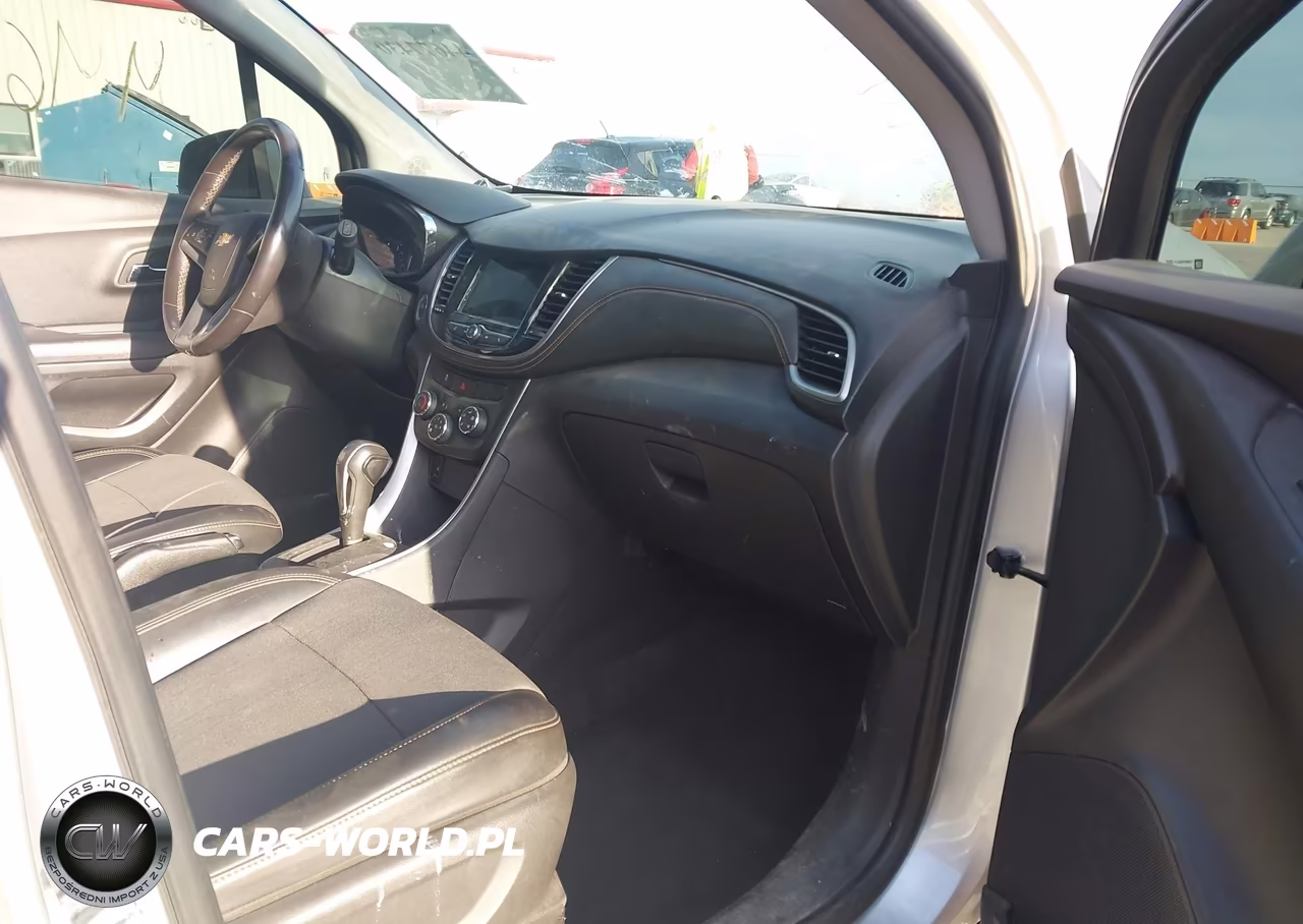 2019 Chevrolet Trax Lt VIN:KL7CJLSB7KB811860 - 5